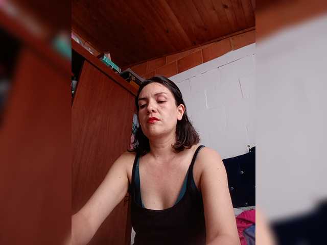 Princessbella93 live cam on BongaCams