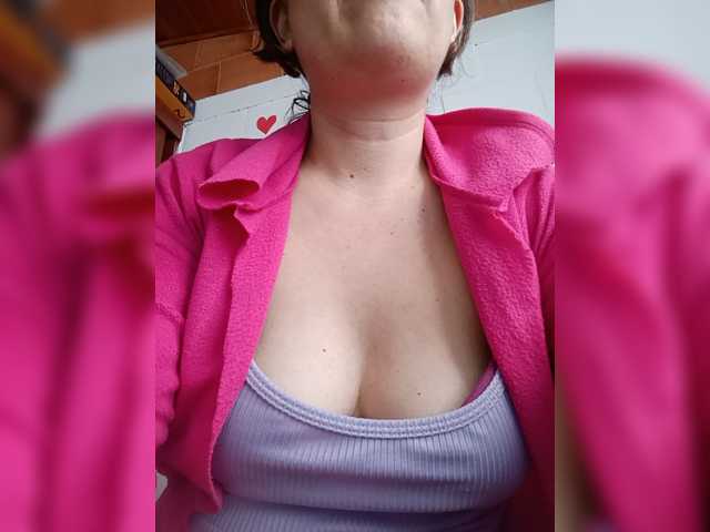 Princessbella93 live cam on BongaCams