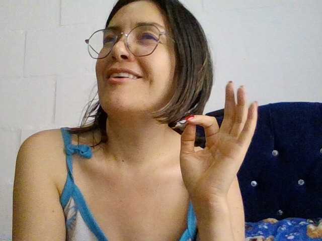 Princessbella93 live cam on BongaCams
