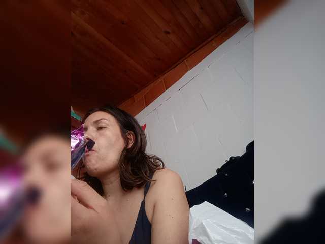 Princessbella93 live cam on BongaCams