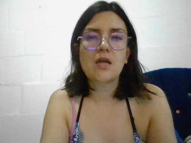 Princessbella93 live cam on BongaCams