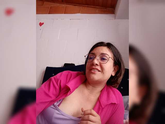 Princessbella93 live cam on BongaCams
