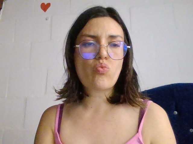 Princessbella93 live cam on BongaCams