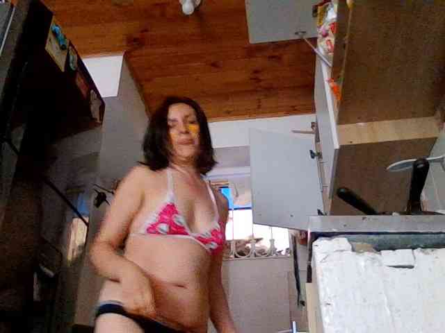Princessbella93 webcam