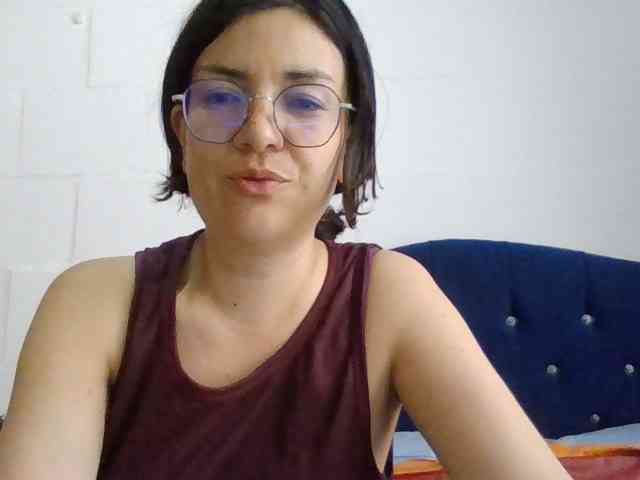 Princessbella93 webcam