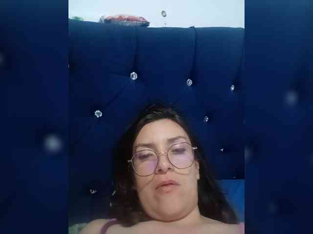 Princessbella93 webcam