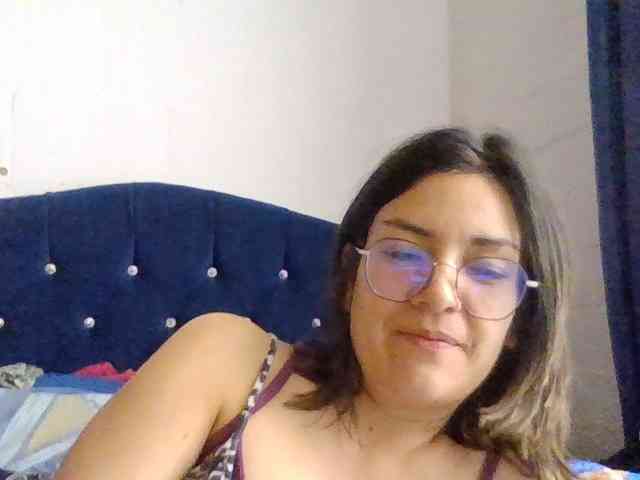 Princessbella93 webcam