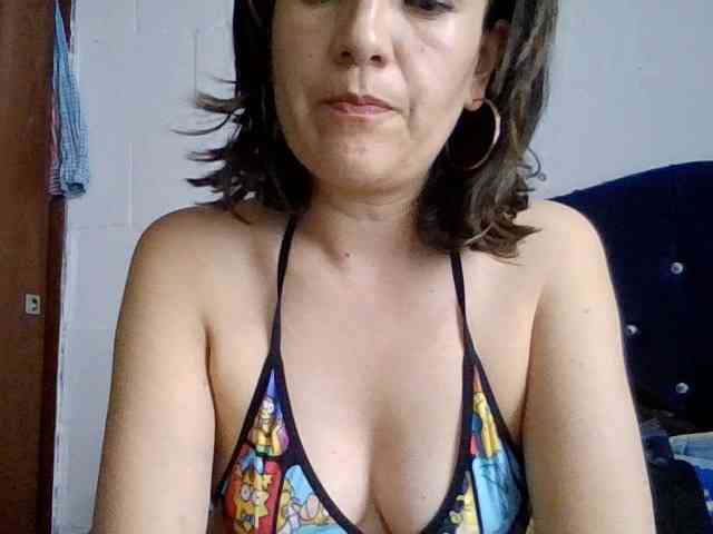 Princessbella93 webcam