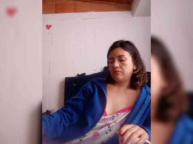 Princessbella93 webcam