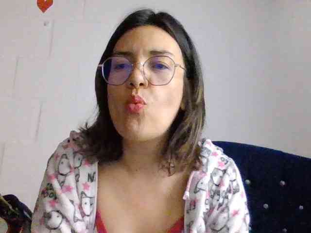 Princessbella93 webcam