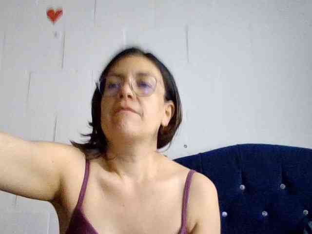 Princessbella93 webcam