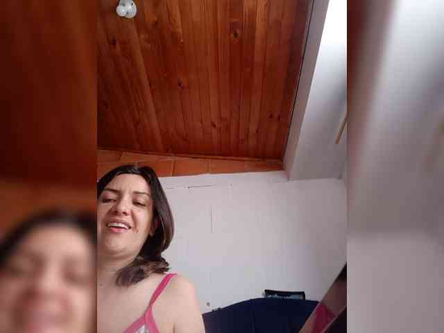Princessbella93 webcam