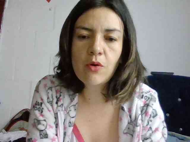 Princessbella93 webcam