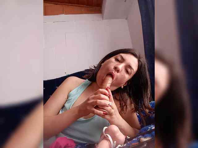 Princessbella93 webcam