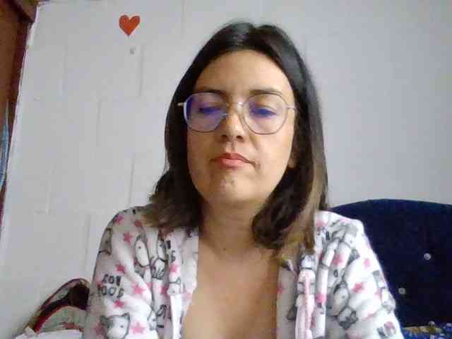 Princessbella93 webcam