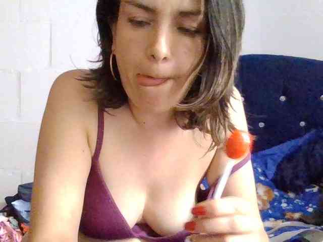 Princessbella93 webcam