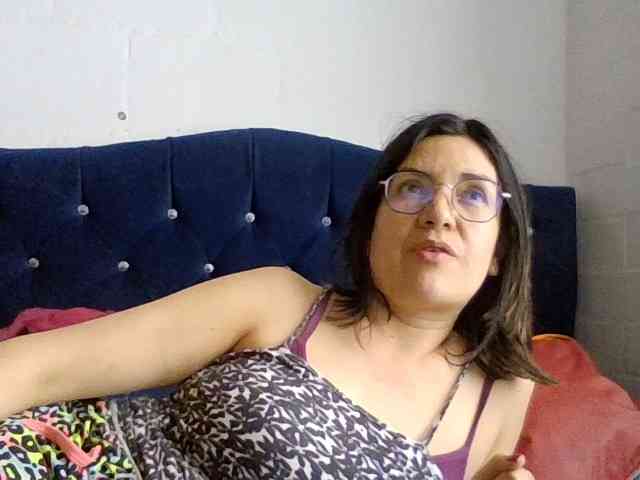 Princessbella93 webcam