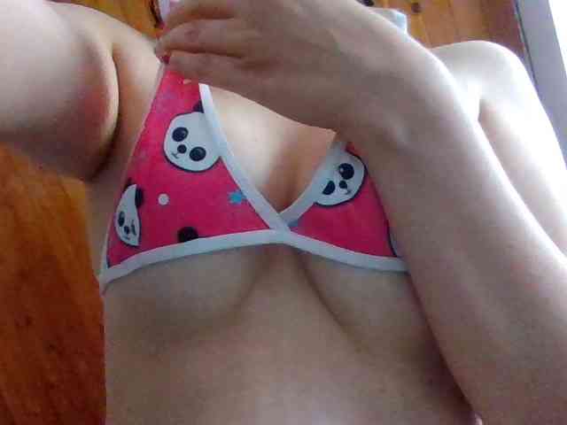Princessbella93 webcam