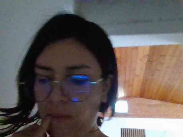 Princessbella93 webcam