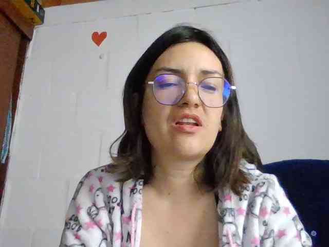 Princessbella93 webcam