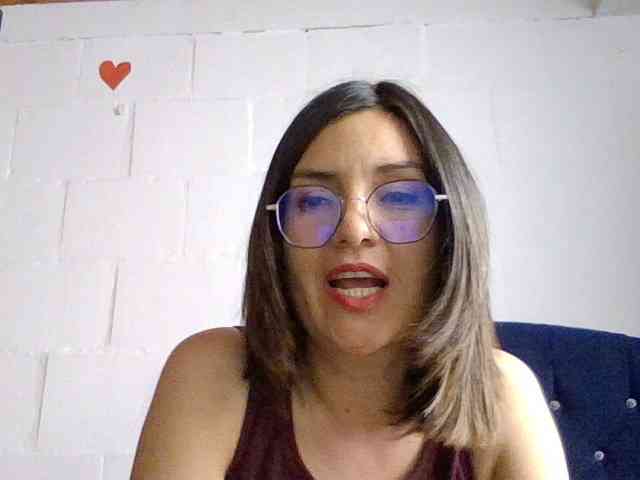 Princessbella93 webcam