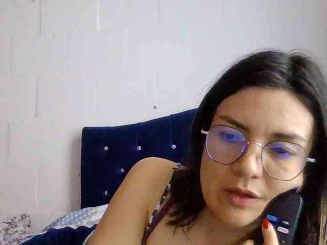 Princessbella93 webcam