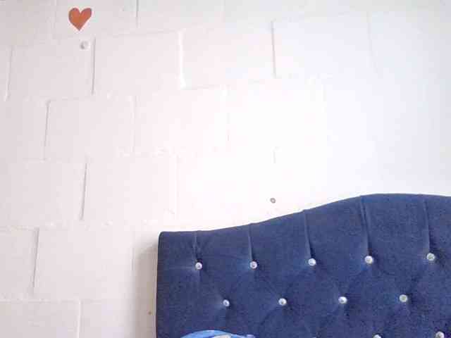 Princessbella93 webcam