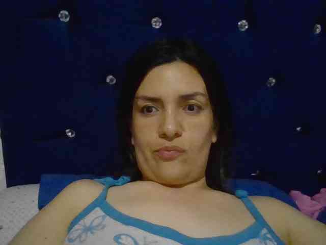 Princessbella93 webcam
