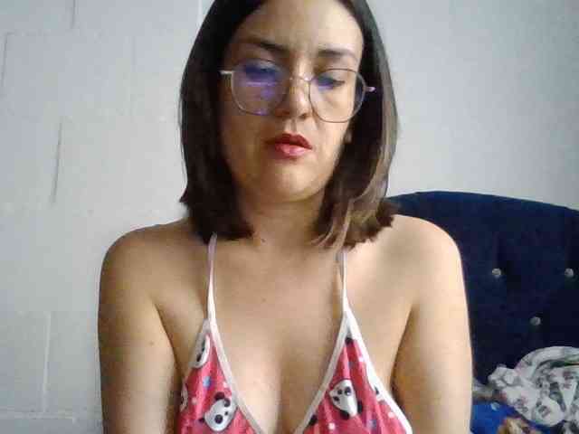 Princessbella93 webcam