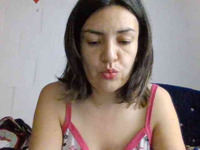 Princessbella93 webcam