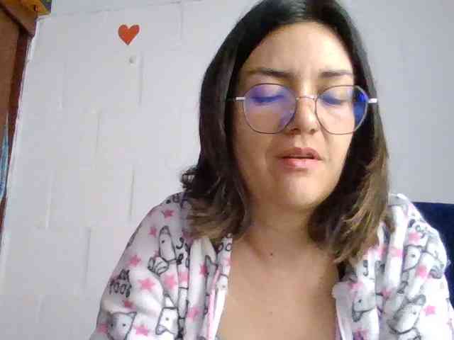 Princessbella93 webcam