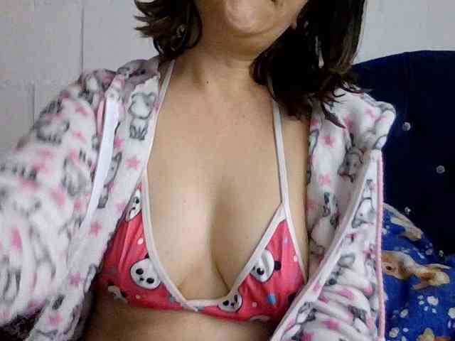 Princessbella93 webcam