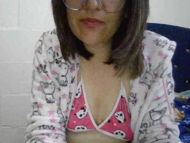 Princessbella93 webcam