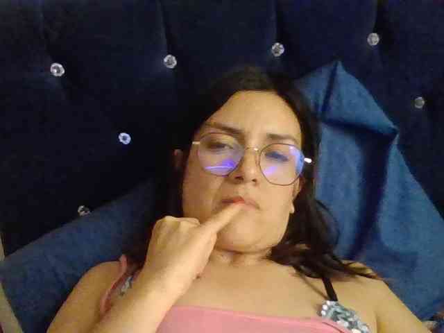 Princessbella93 webcam