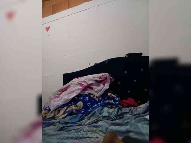 Princessbella93 webcam