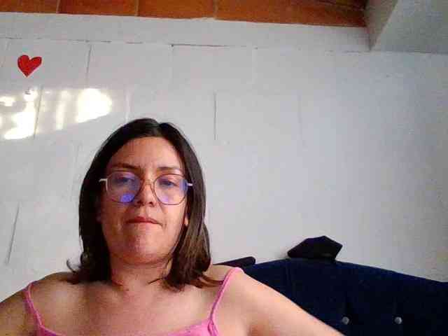 Princessbella93 webcam