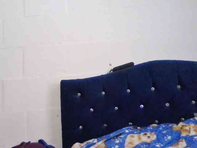 Princessbella93 webcam