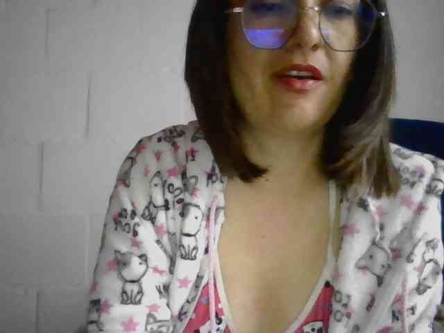 Princessbella93 webcam