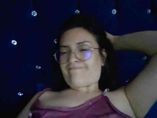 princessbella93's live room