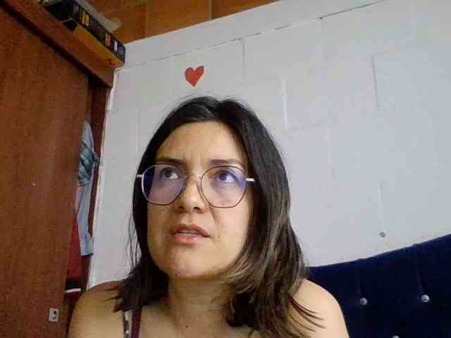 Princessbella93 webcam