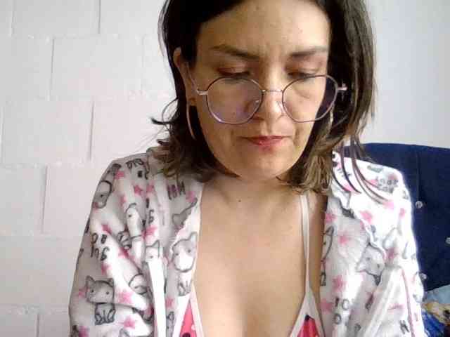 Princessbella93 webcam