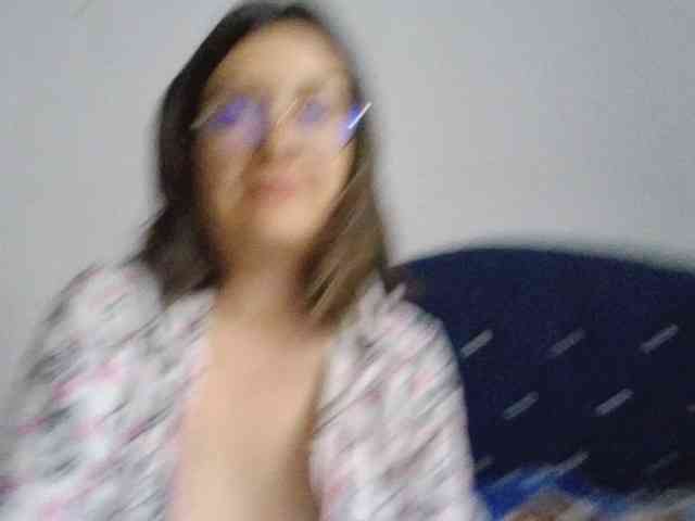 Princessbella93 webcam