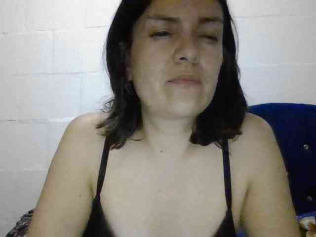 Princessbella93 webcam