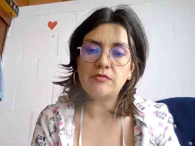 Princessbella93 webcam