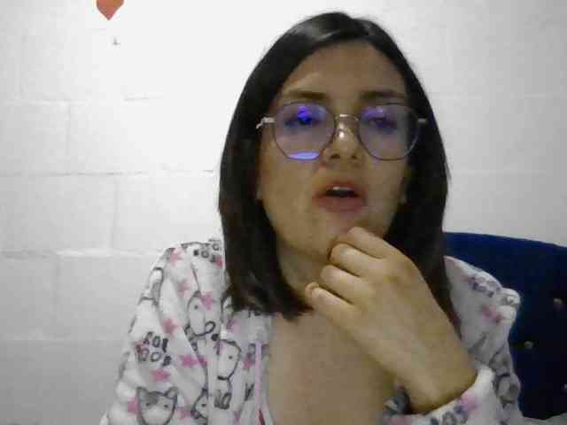 Princessbella93 webcam