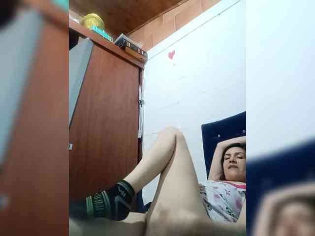 Princessbella93 webcam