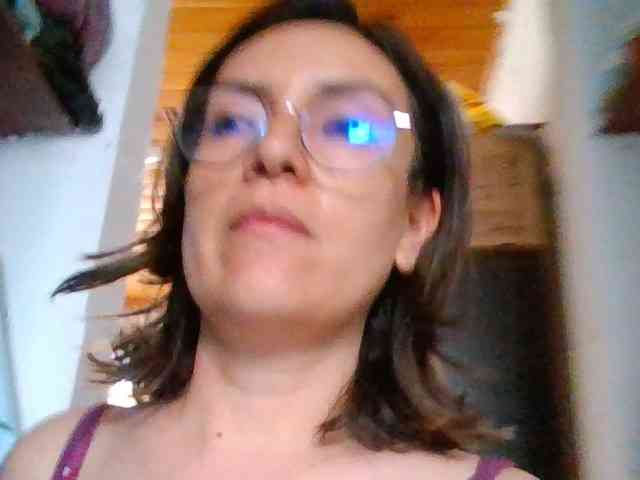 Princessbella93 webcam