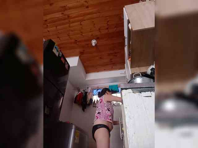 princessbella93's live room