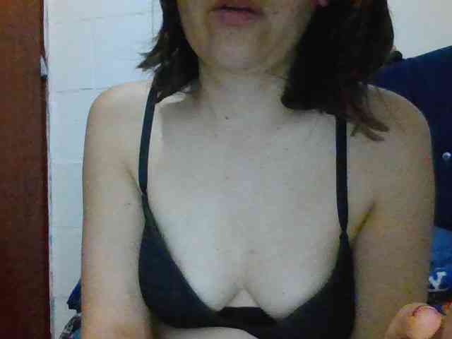 Princessbella93 webcam