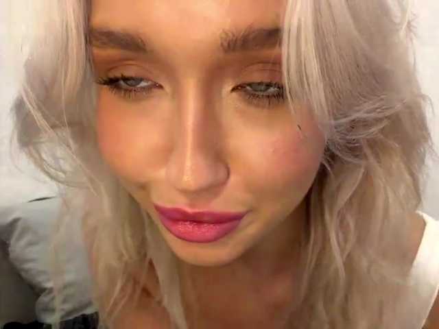 GloriaMurchik live cam on BongaCams